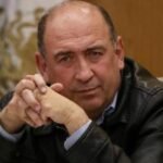 Con tema de Serrat, responde Gutiérrez Müller a críticas contra el ‘plan B’